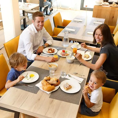 Готель Homey! Регенсбург